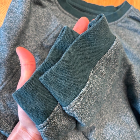 Roots Classic Beaver Green Crewneck Sweatshirt - Picture 7 of 11